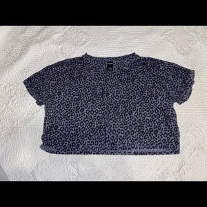 Victoria Sport Crop Tee